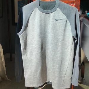 Nike pullover